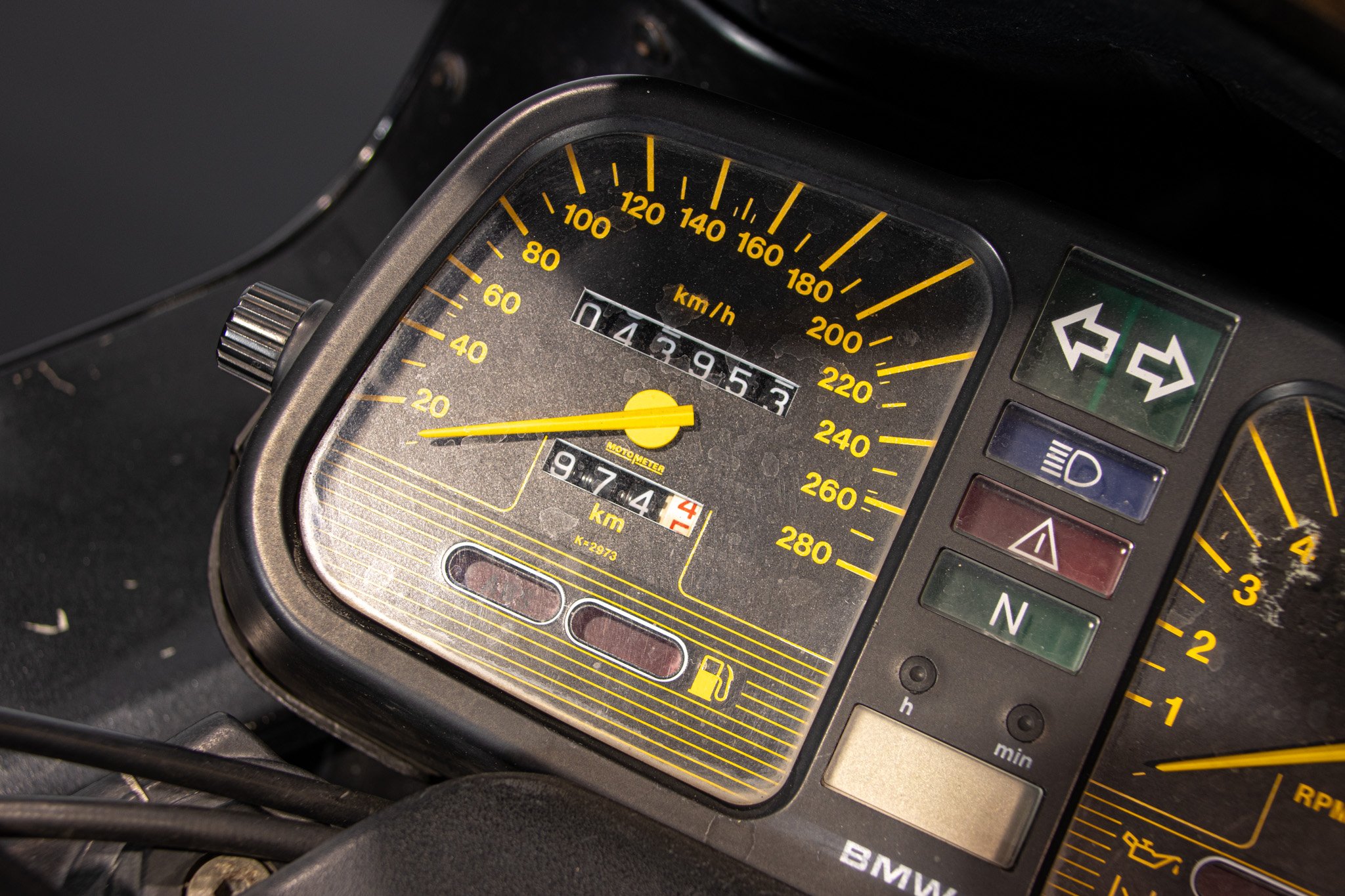 BMW K1 