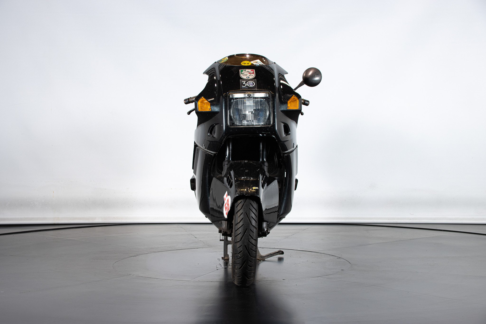 BMW K1 