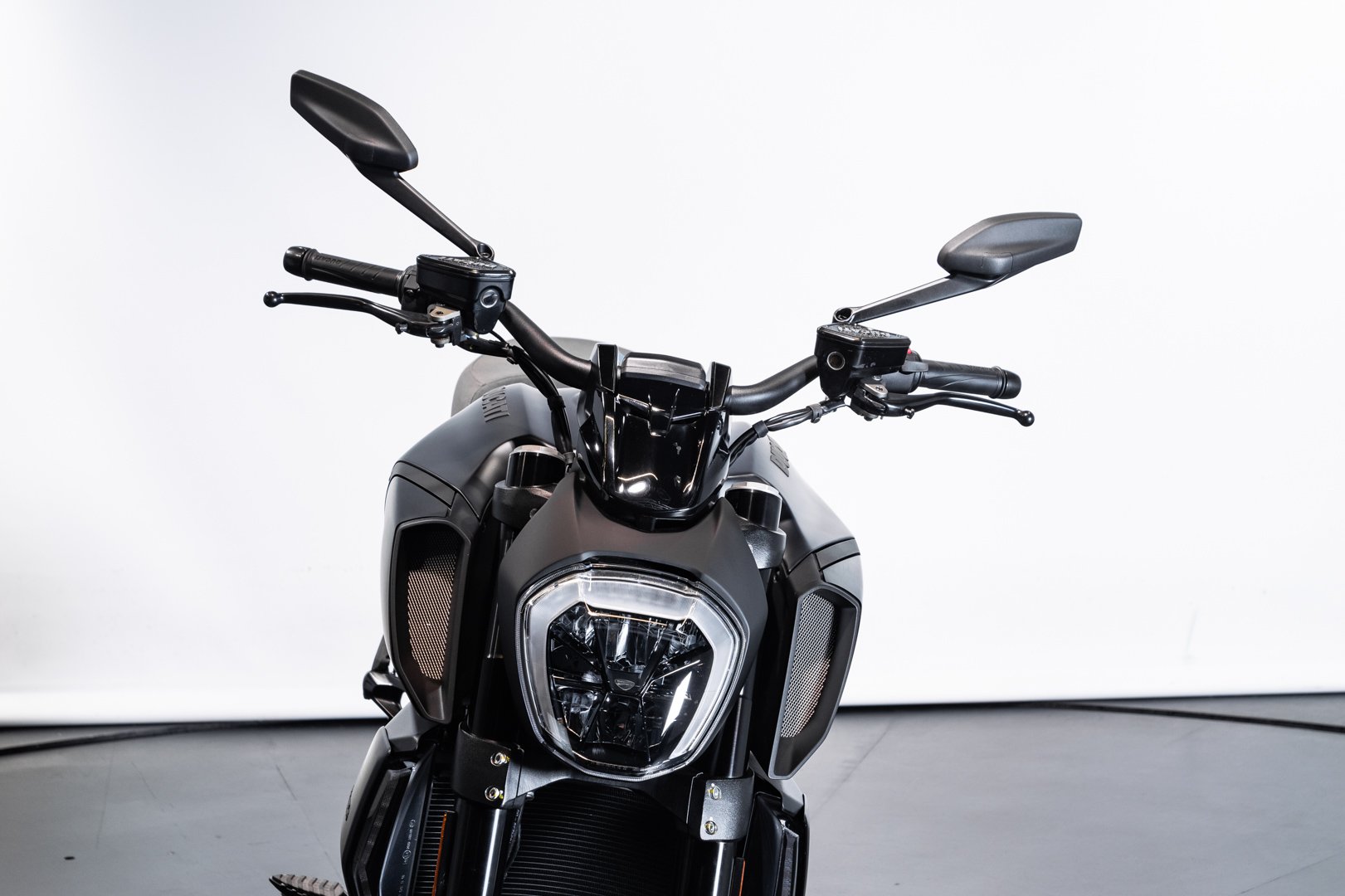 Ducati DUCATI DIAVEL 1260 (KM 0) 