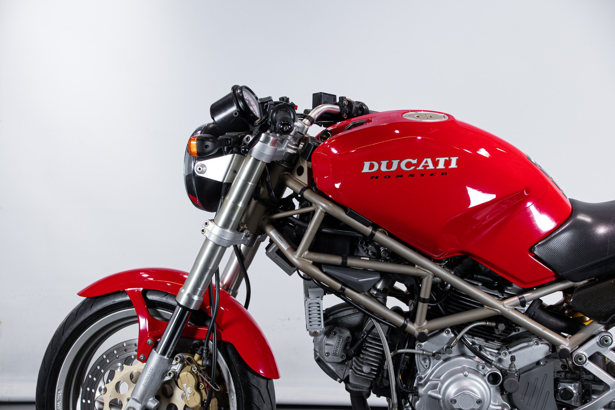 Ducati MONSTER 900 