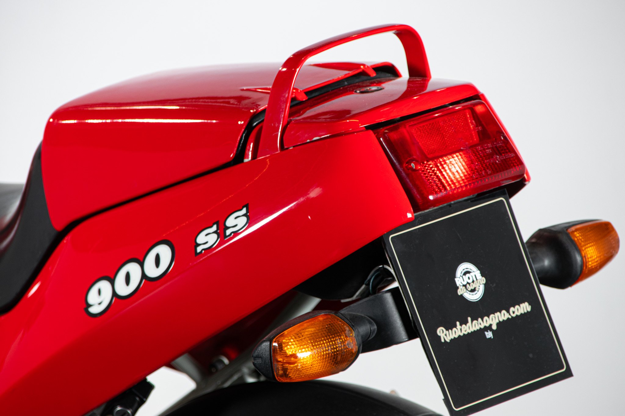 Ducati 900 SS 