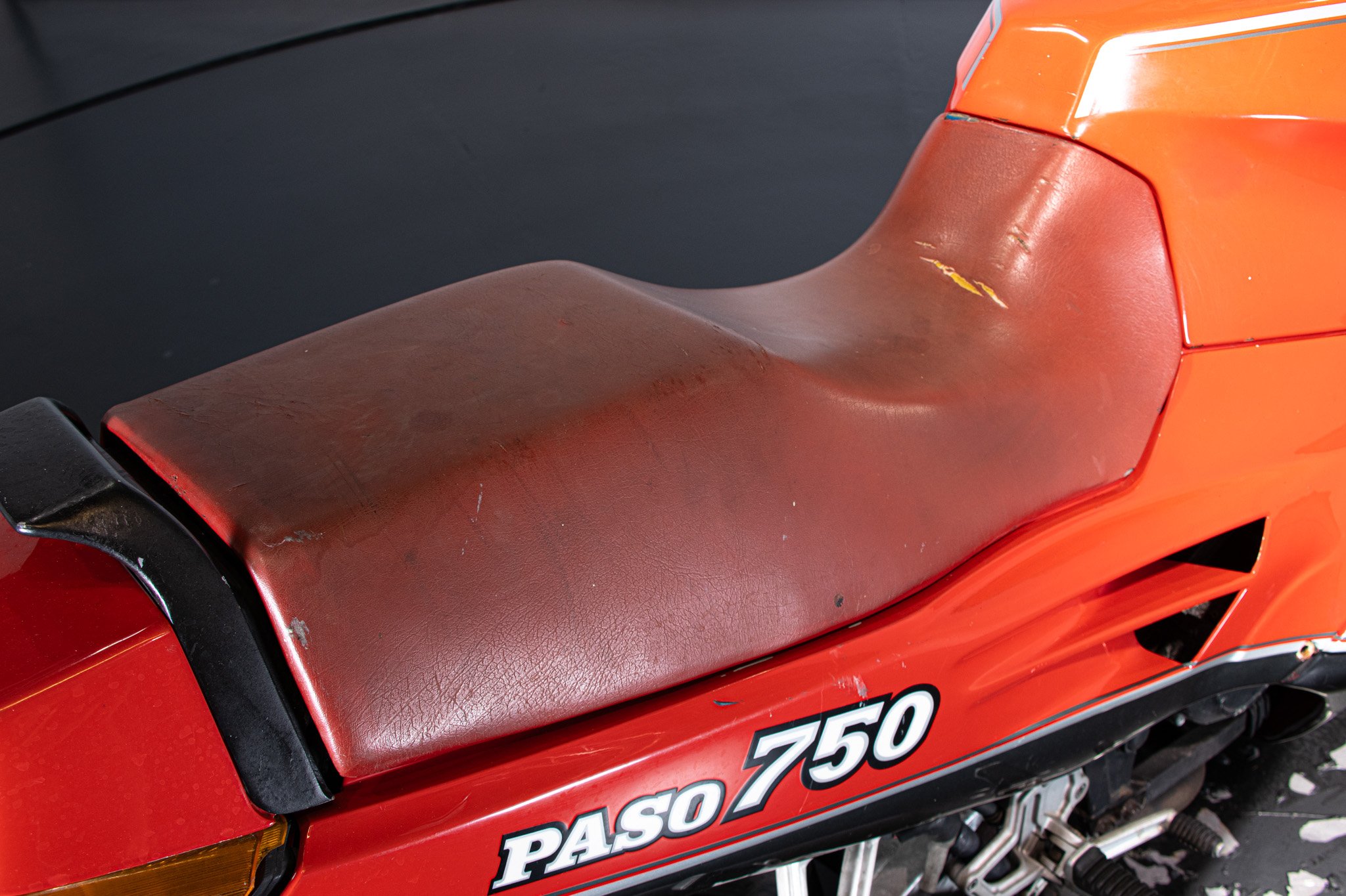 Ducati PASO 750 