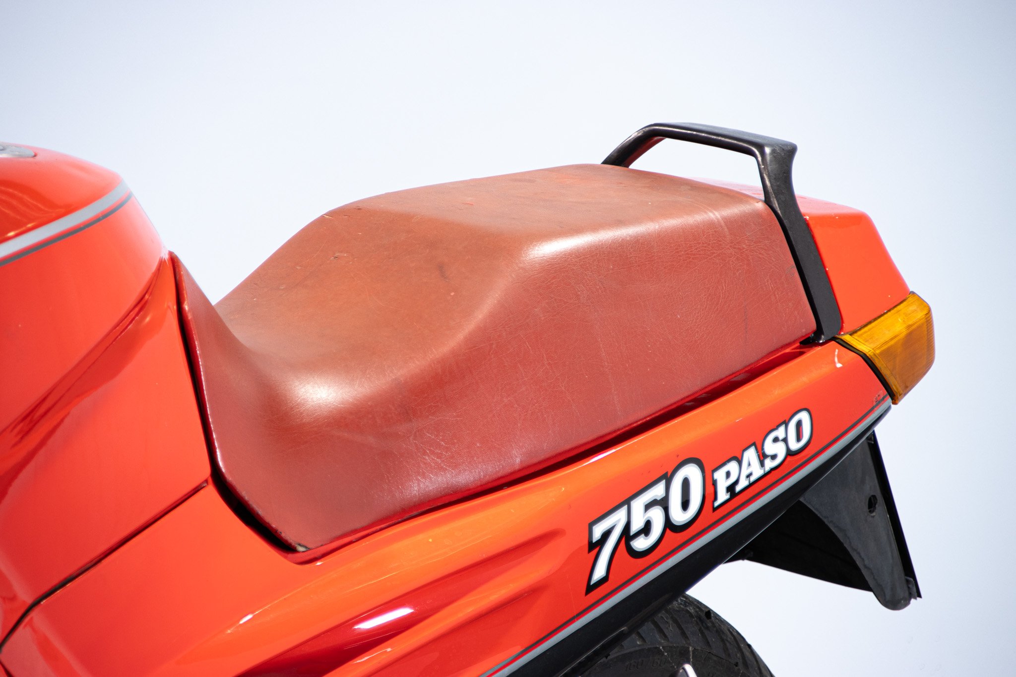 Ducati PASO 750 