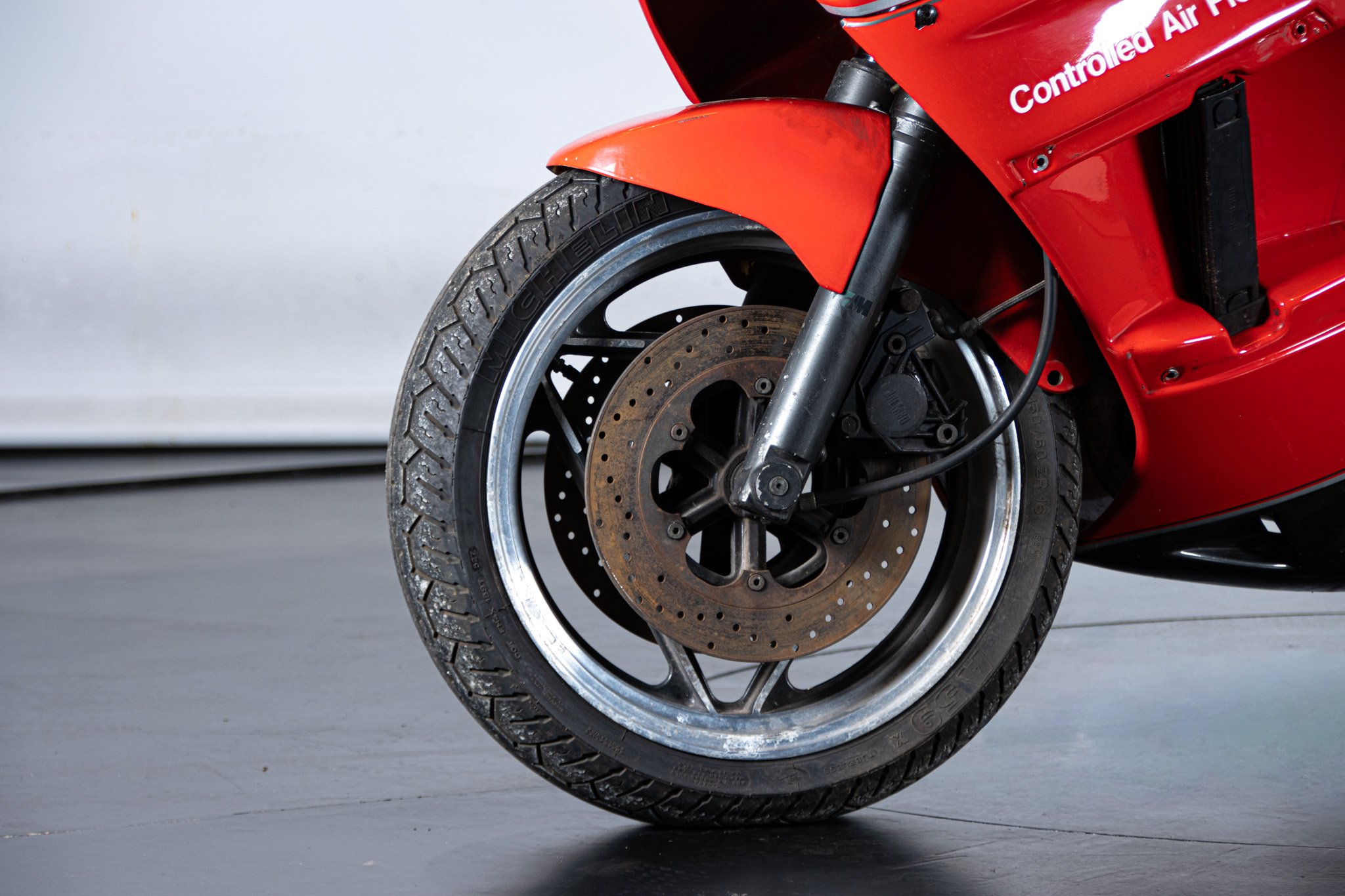 Ducati PASO 750 