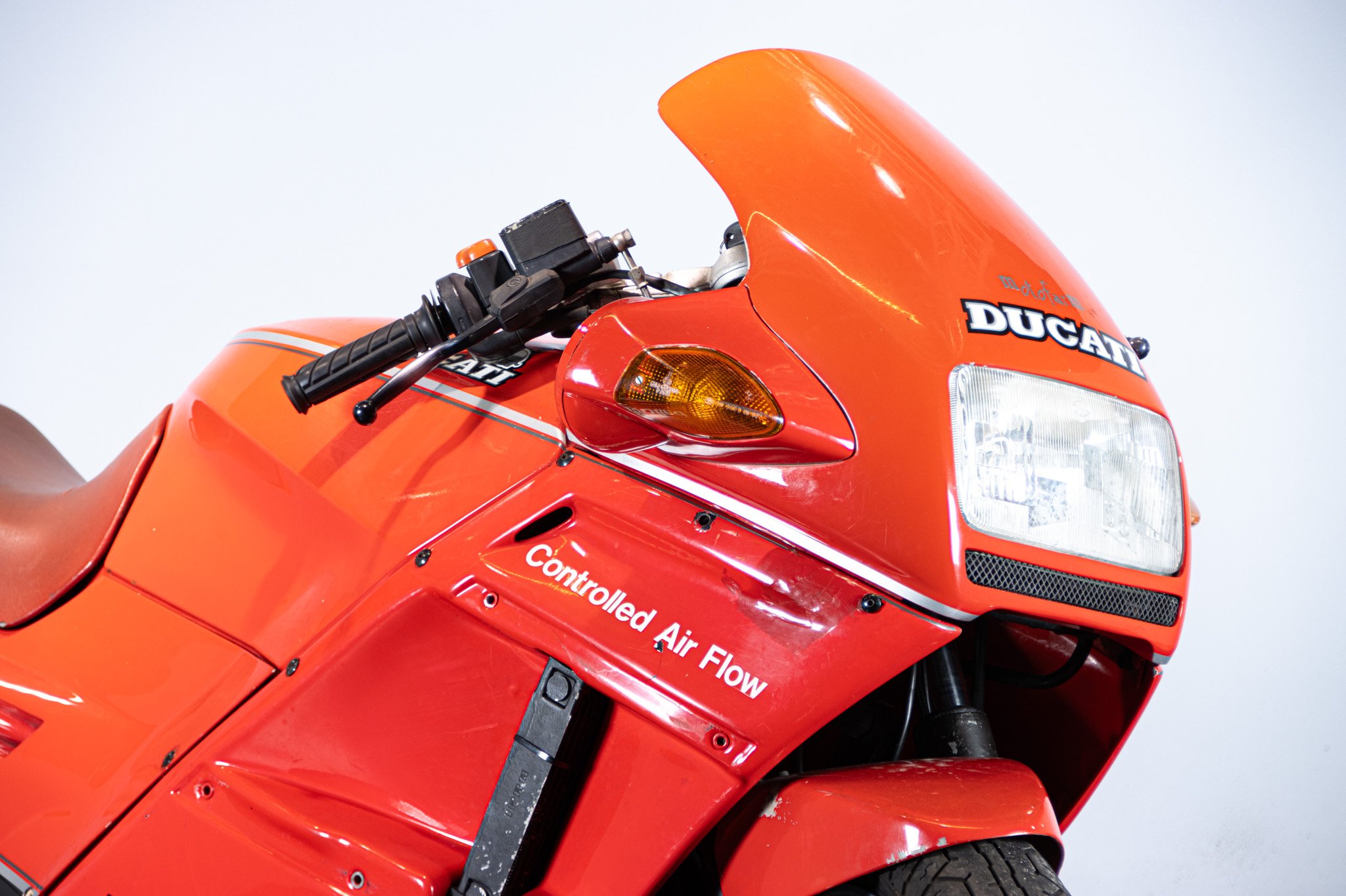 Ducati PASO 750 
