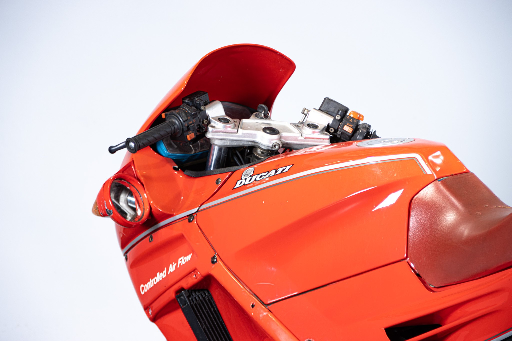Ducati PASO 750 