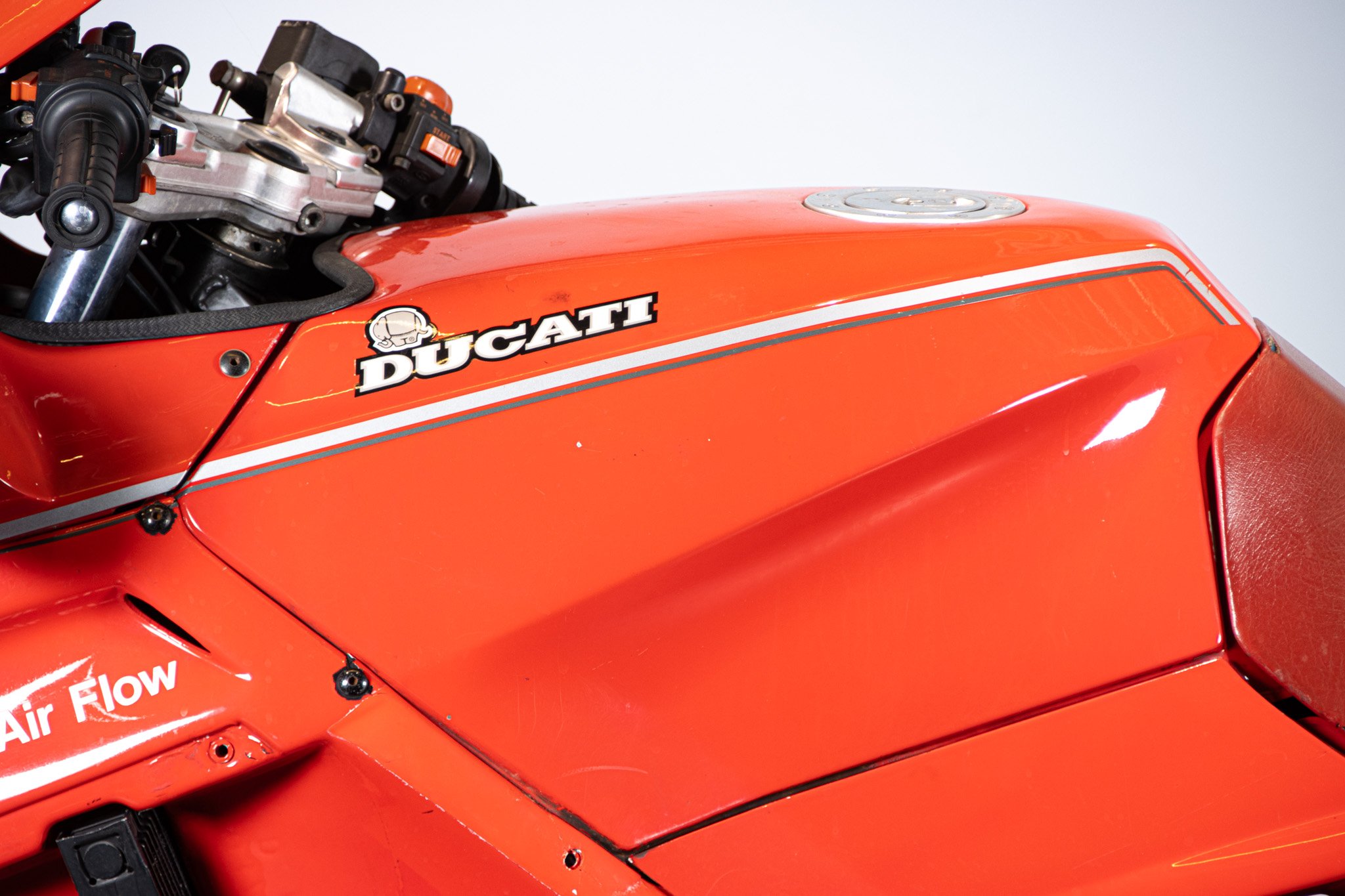 Ducati PASO 750 