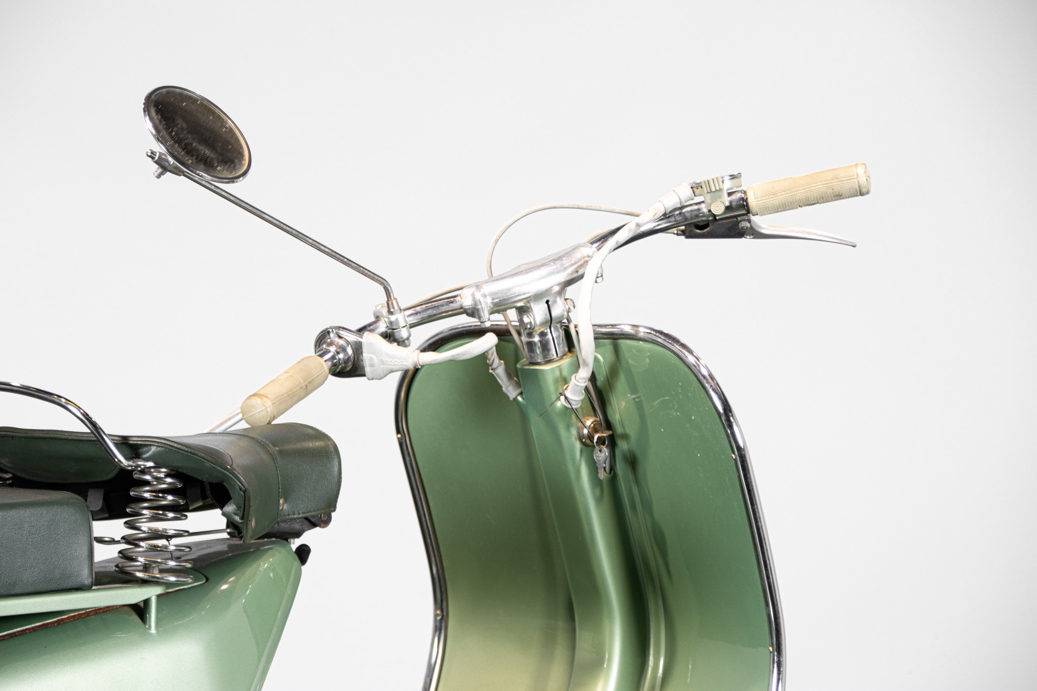 Piaggio PIAGGIO VESPA V31T \"FARO BASSO\" 