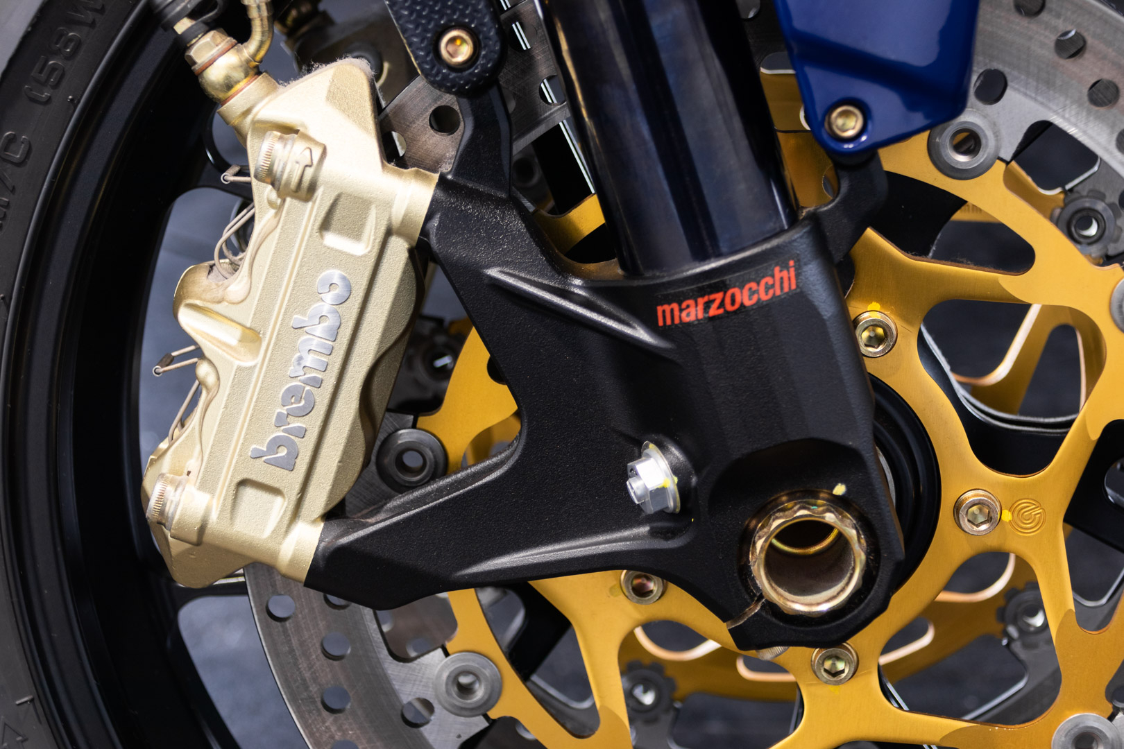 MV Agusta BRUTALE 910 R WORLD CHAMPION    