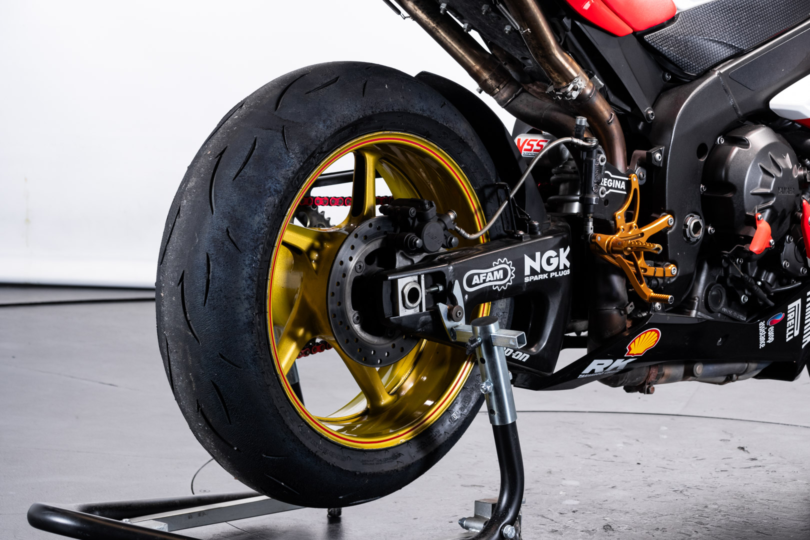 Yamaha R1 10° ANNIVERSARIO N° 61\\500 