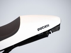 Ducati MONSTER 900 