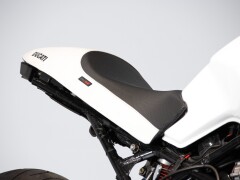 Ducati MONSTER 900 