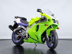 Kawasaki ZX-7R 