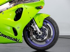 Kawasaki ZX-7R 