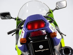 Kawasaki ZX-7R 