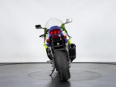 Kawasaki ZX-7R 