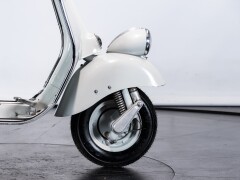 Piaggio VESPA 125 FARO BASSO 