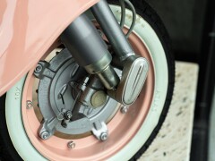 Piaggio VESPA 50 SPECIAL FRAGOLINA DB DESIGN 